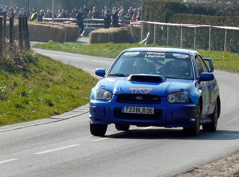 P1060723.JPG - La subaru.