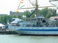 IMG 9091  MIR veut dire paix en russe.