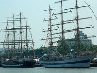 IMG 9106  Les deux géants russes.