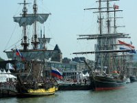 IMG 9110  Les plans de Pierre 1er n’existaient plus mais l’historien Viktor Krainyukov a étudié profondément toutes les sources trouvées dans les archives et a pu reconstituer l’image extérieure de ce vaisseau de guerre unique.