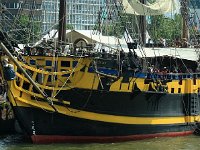 IMG 9144  Son constructeur britannique, Michael Turk est l&#39;héritier d&#39;une longue lignée d&#39;armateurs. Il a souhaité (et raté) reproduire à l&#39;identique et entièrement en bois un élégant navire dont les ancêtres accompagnaient les lourds vaisseaux de ligne de la flotte de l&#39;amiral Nelson, le célèbre marin au bras coupé.