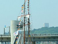 IMG 9251  Toujours active, elle sert actuellement à l&#39;entraînement des futurs chefs du quart passerelle de la Marine nationale et participe souvent aux rassemblements de gréements traditionnels, notamment à l&#39;Armada de Rouen en 1989, 1994, 1999,2003 et 2013. Un timbre a même été émis à l&#39;occasion de sa participation à l&#39;Armada du siècle en 1999.