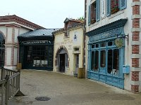 P1160576  le grand bazar