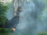 P1160516  Mais une menace terrible pèse sur ce coin de paradis.