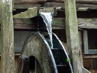 P1060403  animé par la chûte d'eau