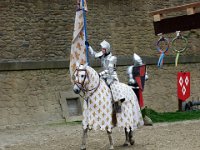 P1060281  puis : voici la lance jeune bergere