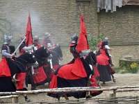 P1060318  le combat est inégal