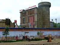 P1060352  les villageois sont sur les remparts