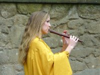 P1160579  Elle va devoir découvrir le secret d'une lance aux pouvoirs fantastiques pour protéger les remparts enchantés du château en pleine bataille.