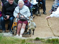 P1160713  pas rassurée la vieille