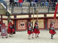 P1060455  Au pas  de l'oie défilent les premiers éléments de la garnisons.