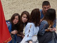 P1060489  les gamines sont pas rassurées.