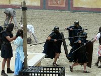 P1160646  on tient ton romain