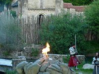 P1160548  Après avoir vaincu le sortilège d’Excalibur, Arthur découvre les prodiges du lac enchanteur  !