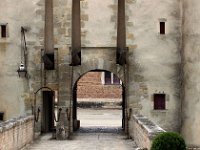IMG 0404  Le château a été bâti pendant la première moitié du XVIe siècle par Lancelot Ier du Lac, chambellan de Louis XII puis bailli d'Orléans sous François Ier, sur l'emplacement d'une ancienne maison forte , ce qui explique la présence du pont-levis.Lancelot II créera le parc après un voyage en Italie au XVI è.
