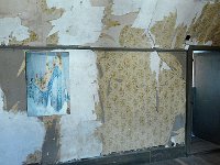 P1170383  qui se sont inspirés du papier peint d'époque.