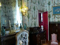 P1170220  Souvenirs contemporains d'une époque révolue.