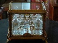 P1170236  Liqueurs et bonnes manières.