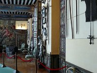 P1170257  La salle des gardes.