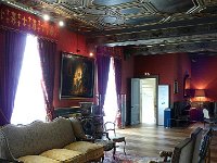 P1180767  Les plafonds sont très décorés.