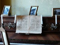 P1180774  La cire sur le clavier.