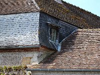 IMG 3642  les toits des dépendances