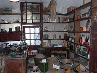 P1170673  La quincaillerie.