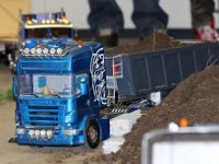 IMG 4071  Au boulot.