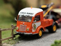 IMG 4356  Après,il dépanne une citroën