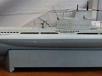 sous-marin  mais bientot le redoutable va être mis à l'eau