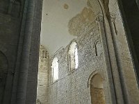 P1180830  Fondée vers l'an 630 dans le diocèse d'Orléans, sur les bords de la Loire, la communauté monastique qui avait été dispersée à la révolution a été refondée en 1944 par un groupe de moines bénédictins venus du monastère de la Pierre qui vire dans le Morvan. 32 moines y mènent aujourd'hui sous la règle de Saint Benoît une vie de recherche de Dieu dans la prière et le travail.