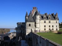 IMG 2073  Perché sur son rocher.