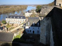 IMG 2198  A gauche , le manoir les minimes hotel 4 étoiles