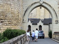 IMG 2316  pénétrons dans la cour