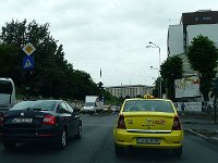 P1200630  Ministerul Apărării Naţionale au loin et la logan taxi locale