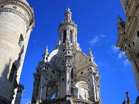 p15  La couronne portée par la tour de la lanterne.