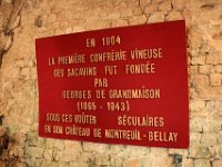 IMG 2469  " Quand mon verre est plein, je le vide et quand il est vide, je le plains " (Rabelais) . La devise.