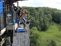 IMG 6743  Ah notre héros,petit sourire pour la photo.Va jouer dans la cour, Billy !Va jouer dans la cour, après-midi. Va jouer dans la cour, Billy !Et Billy frappait son ballon