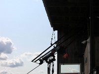 IMG 6762  Si le coeur vous en dit : la deuxième est en promo. = Rum balabum balabum bam bam .La tyrolienne géante, baptisée "Scable" et installée en 1999, proche de par sa pente d'une Taggle rope, sur une longueur de câble de 400 mètres en pouvant atteindre 100 km/h, mais restant toutefois plus douce que le saut à l'élastique ou pendulaire, constituant un bon compromis pour une première expérience.