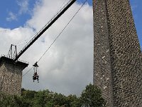 IMG 6799  Les papy dans la tyrolienne et le contre-poids.