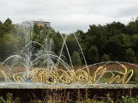 IMG 8608  Le projet du paysagiste Louis Benech et de l’artiste Jean-Michel Othoniel fut retenu et le nouveau bosquet inauguré en 2015.