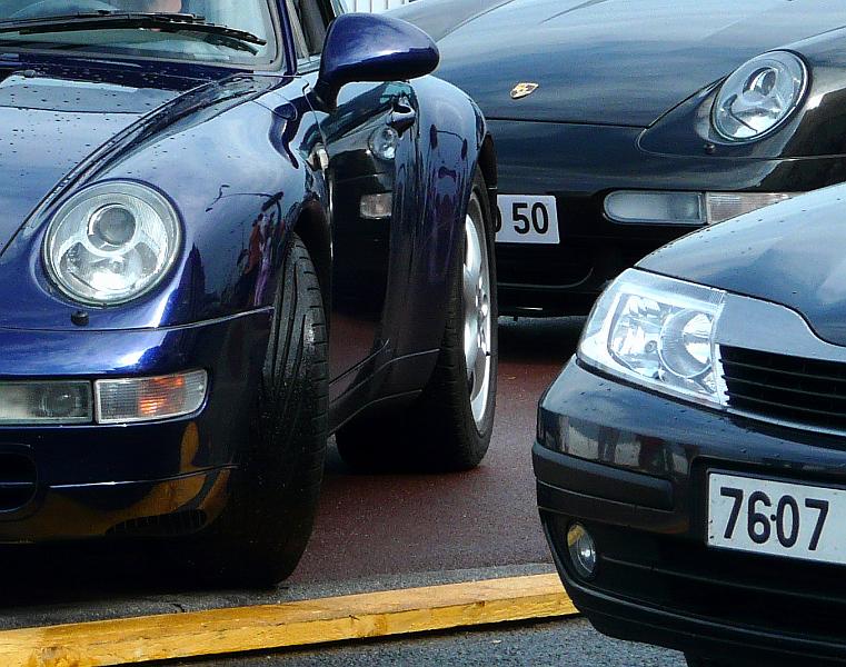 P1050375.JPG - Rencontre au sommet.La Sandouvilienne n'a pas laissé la priorité.